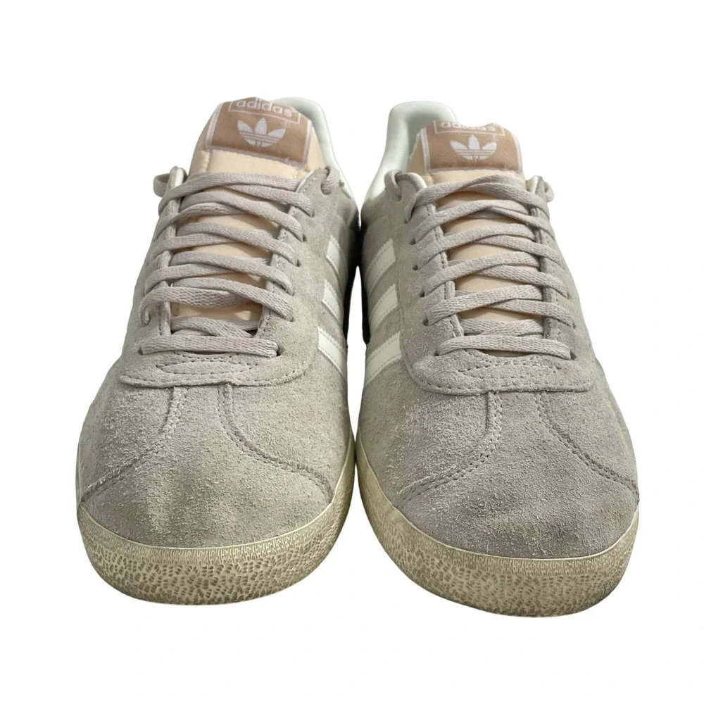Adidas Gazelle Men's Sneakers in a Wonder Beige and Off White Size 9.5‎ Shoes